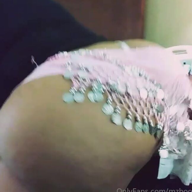 Mzboomboom 721482161 08 17 2020 Feeling Myself And All Of This Big Phat Juicy Ass On My Back Bae Look At