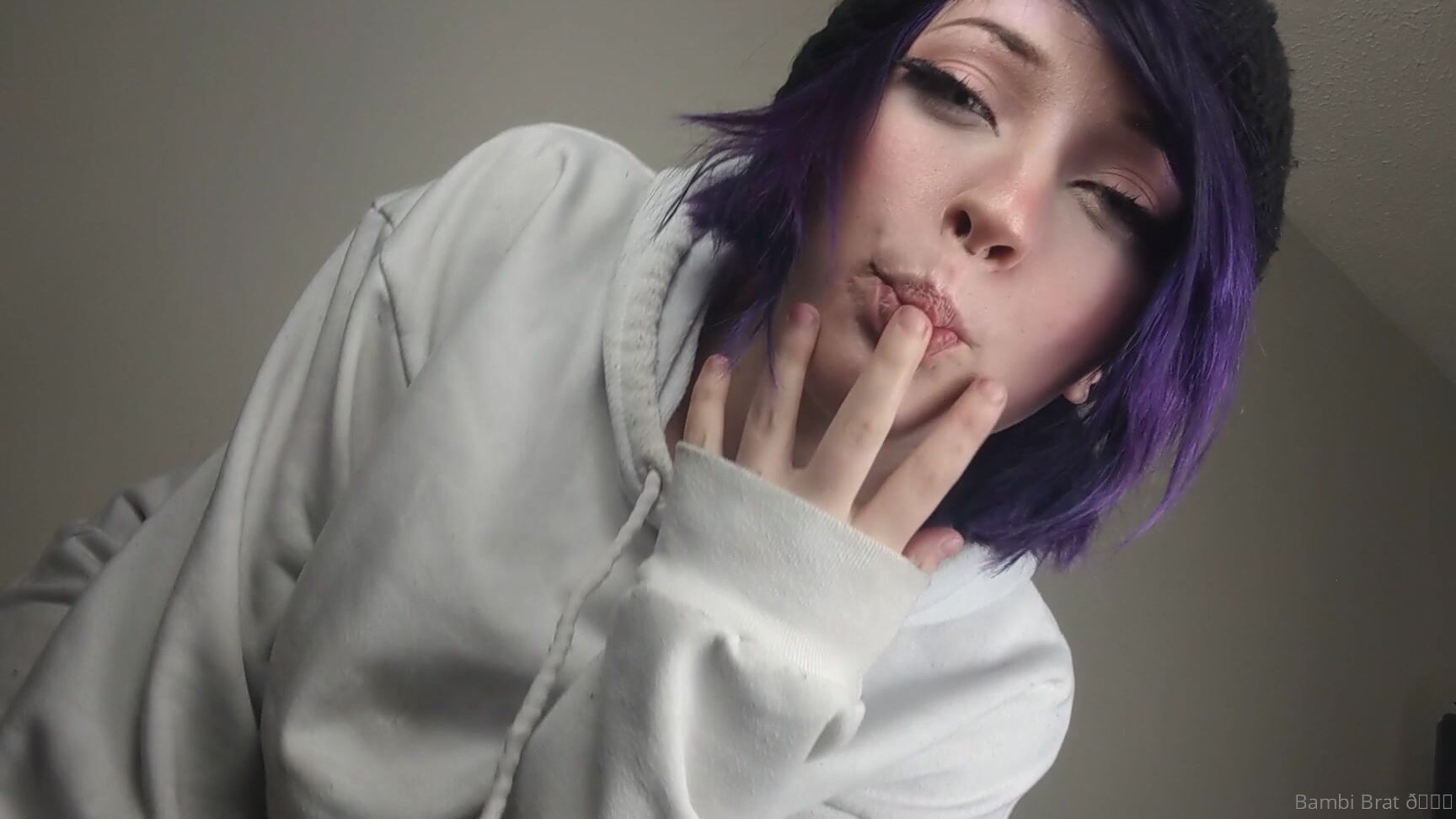 Xxbambibratxx I M Having Some Fun With My Toy