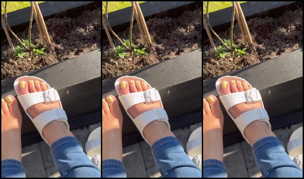 Footsiegalore 04 29 2025 Onlyfans Video Yellow Photo Dump New Pedi Coming On Thursday Oqz6 J