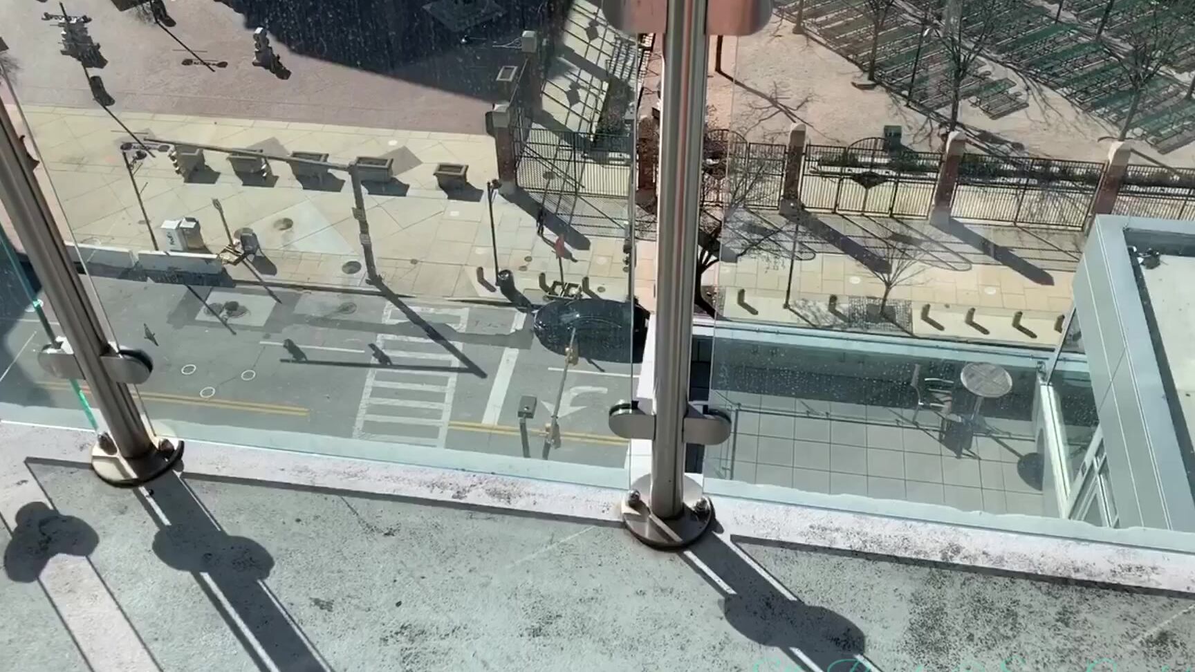 Ellie Brooks City Street Balcony Suckfuckfacial