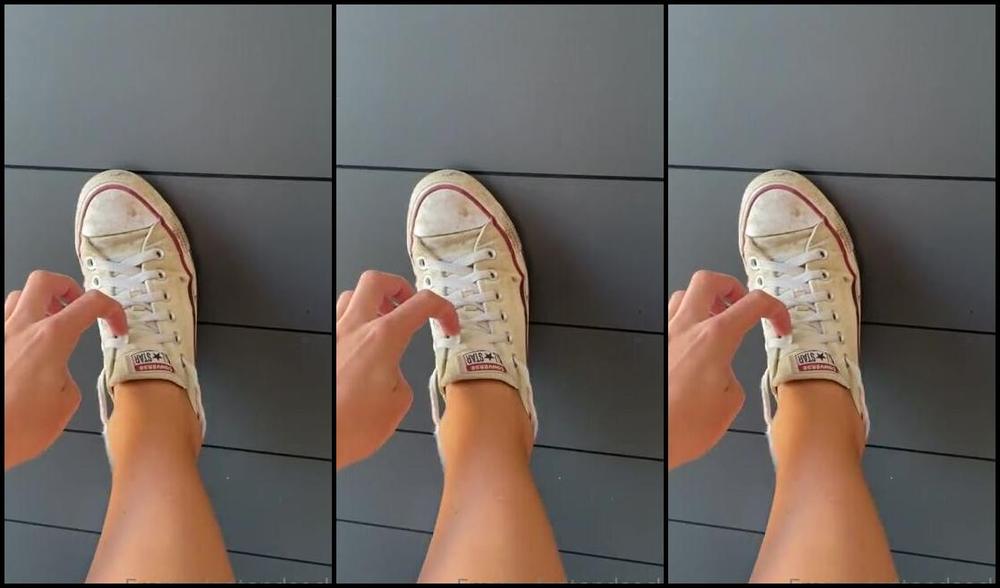 Emmysfeetandsocks Aka Emmyfeetandsocks Onlyfans And That Was Just Day 2 Im Really Not Sure If They Gonna Survive A Couple Of More Days On My 1P