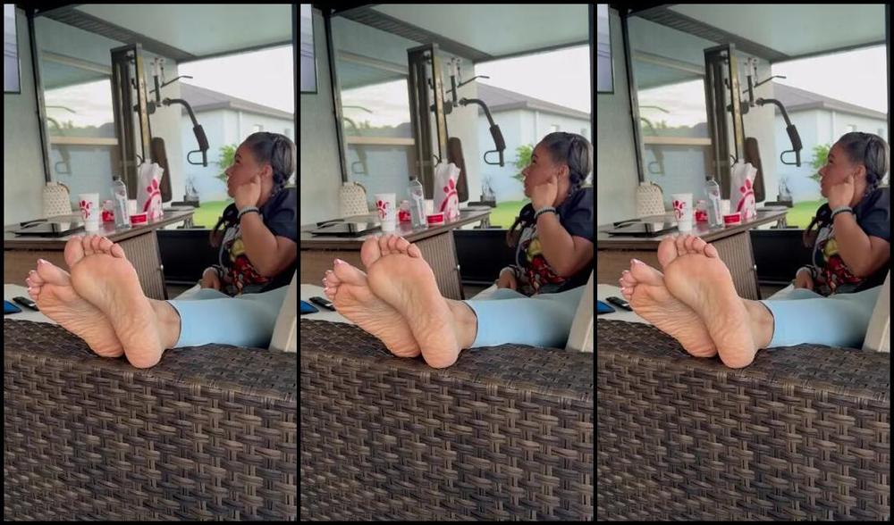 Deedeericanfeet Onlyfans Here S Is More Wit The Iphone 15 Pro Max