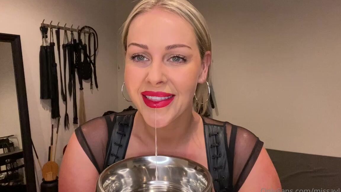 Miss Ayla Reid Nicknamed Missaylareid 10 03 2022 Onlyfans Video Lap Up My Drool Amp Spit