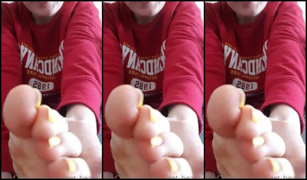 Feet Beautyx Nicknamed Feet Beautyx 04 27 2021 Onlyfans Video Quick My Roommates Are Out On A Walk I Gotta Worship My Big Lollipop Looking Toe