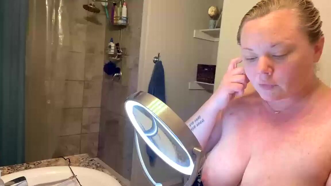 katrinathicc-15-03-2020-179978000-stream-started-at-03-15-2020-08-31-pm