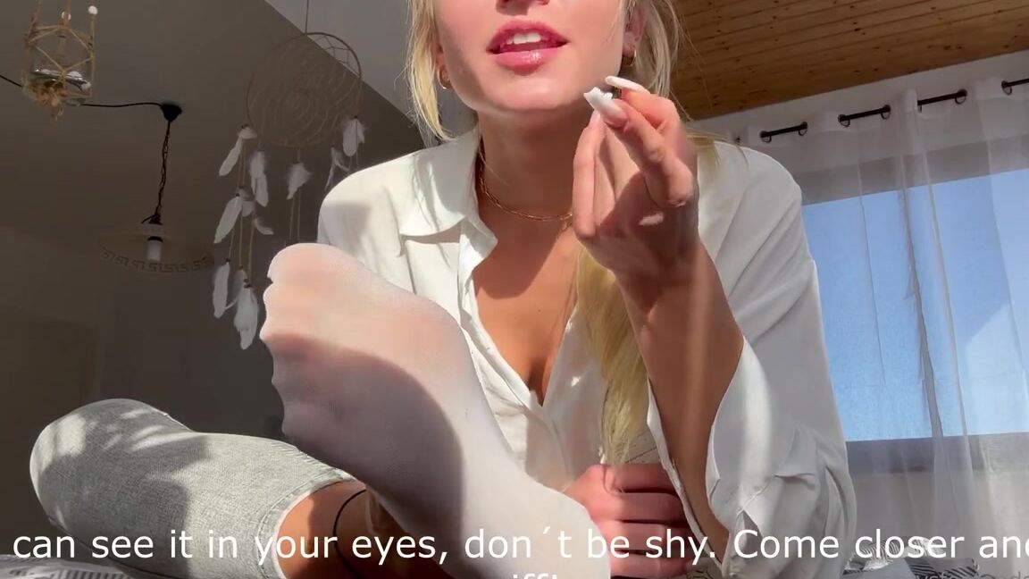 Emmysfeetandsocks Aka Emmyfeetandsocks Onlyfans Pov I Noticed You Re Attracted To My Feet But Ofc You Deny It Time To Proof You Wrongp