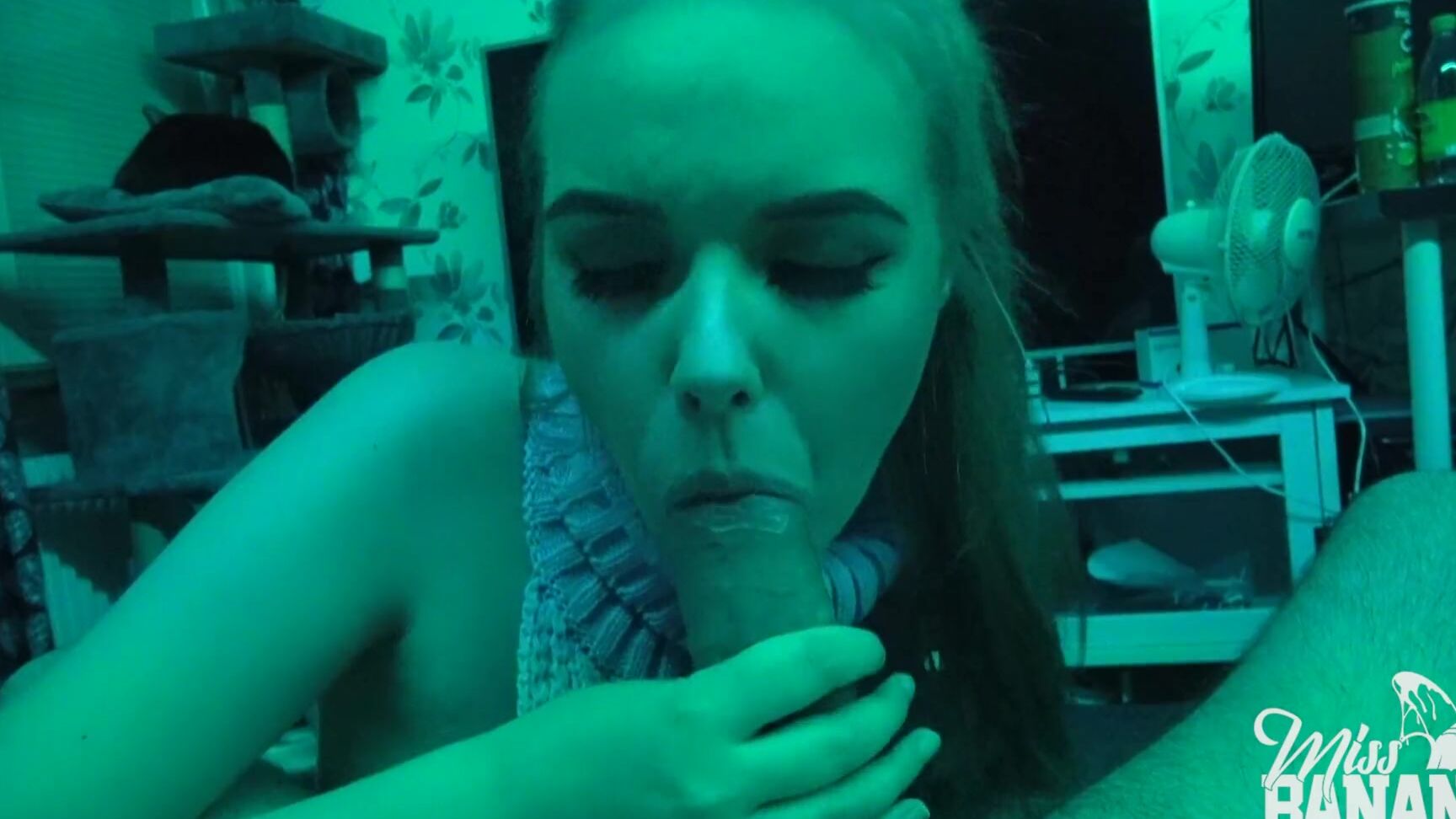 sucking cock and touching myself in the dark SiteRip