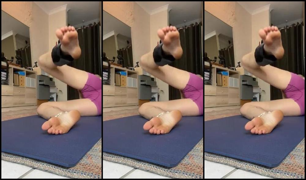 Aimeedayz Nicknamed Aimeedayz 02 25 2024 Onlyfans Video Time To Move This Body I