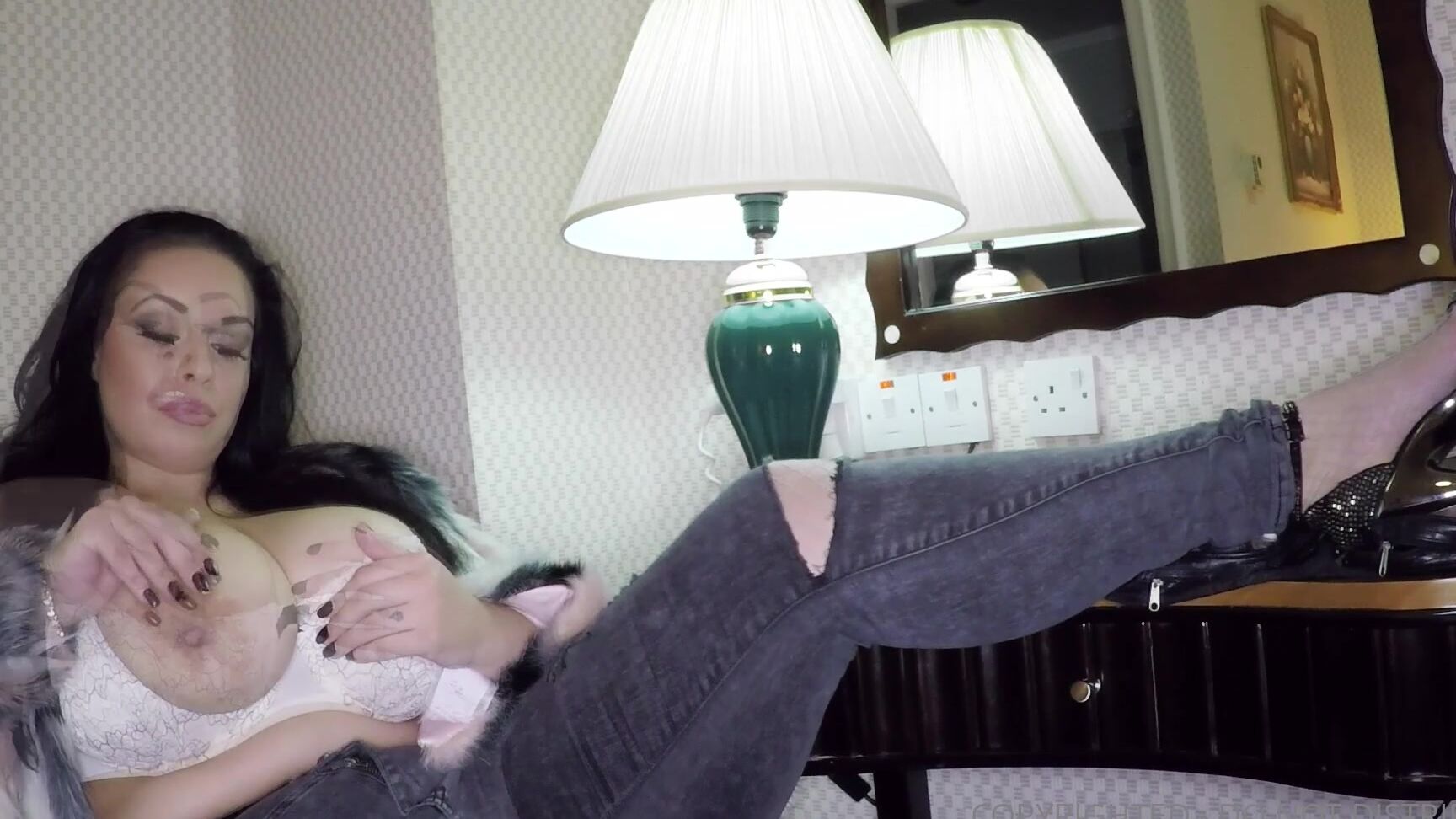 Anastasialux Enjoy It