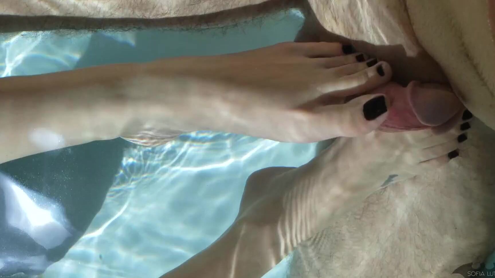 Sofialuttvip Can You Imagine Waking Up And Having A White Soley On Your Side There S No Way A Footjo