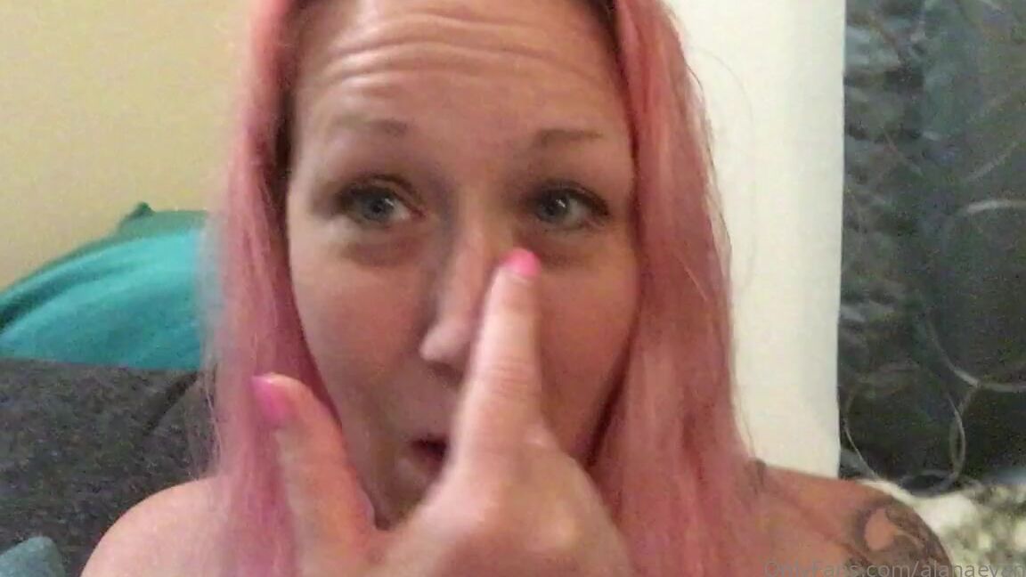 Alanaevansxxx 2087991577 04 20 2021 Home From My Trip Freshly Showered And Look What I Discovered