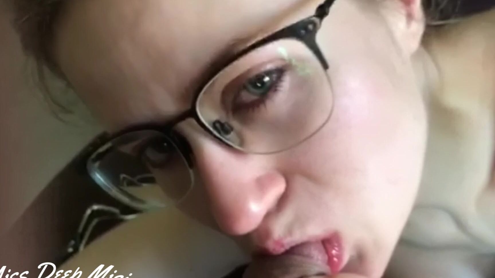 miss deep maisa 28 Piss Drinking Watching TV PornHubPremium