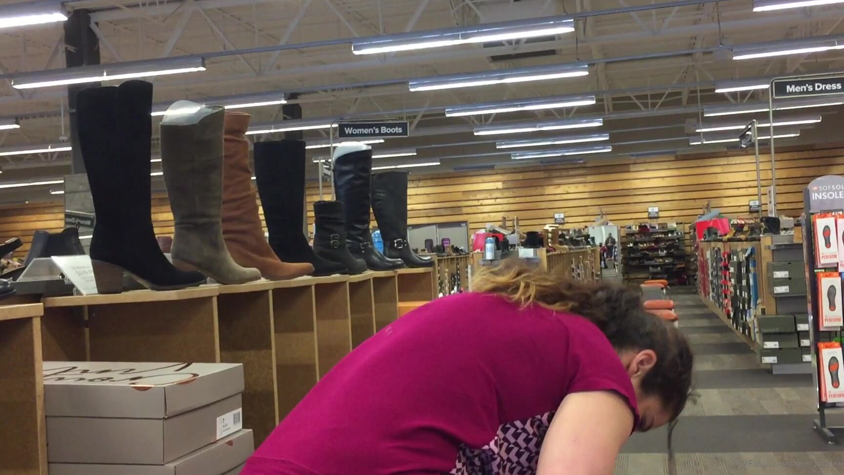 Sammi Starfish Minute Public Flashing Video At The Shopping Mall