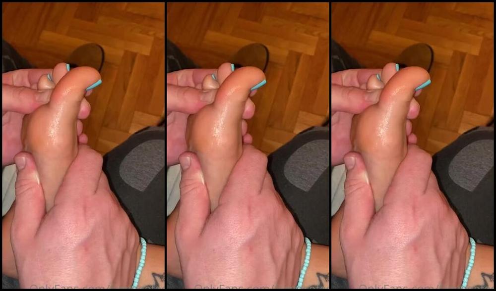 Froggeevip Onlyfans Rub My Feet