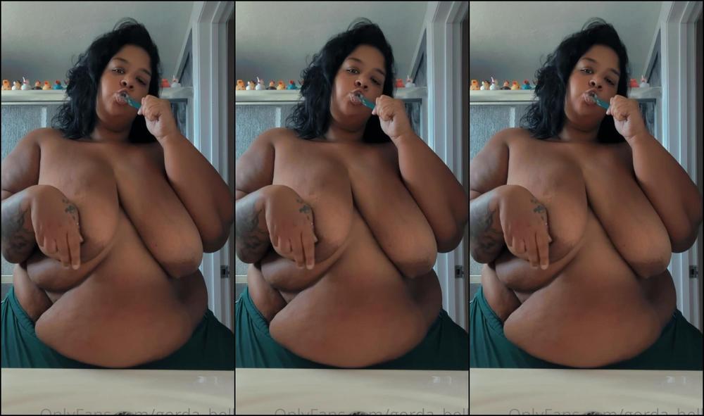 Gorda Bella 2967781919 08 04 2023 Happy Friday Or Whatever