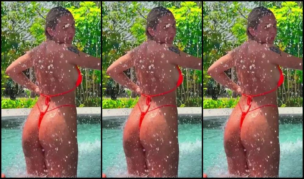 Katerina Piglet Nicknamed Katerinapiglet Femdom 04 20 2022 Onlyfans Video At That Moment One Of The Tourists Was Looking At Me From The Bushes Maybe It