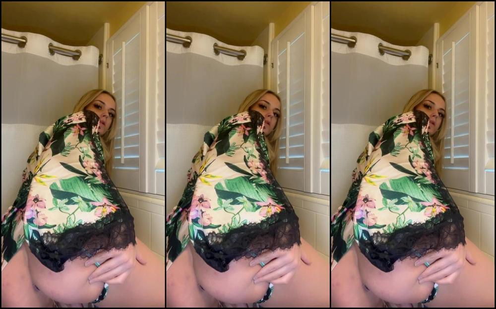 Naomirose Xoxo 2471860238 05 30 2022 I Love This Lingerie Set And This Dildo