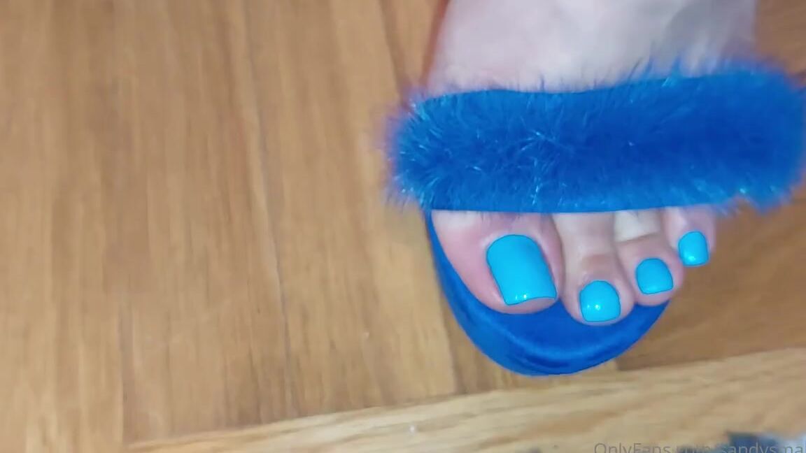 Mica Sandy Nicknamed Sandysmallfeet Onlyfans A Little Shoe Play For You Baby