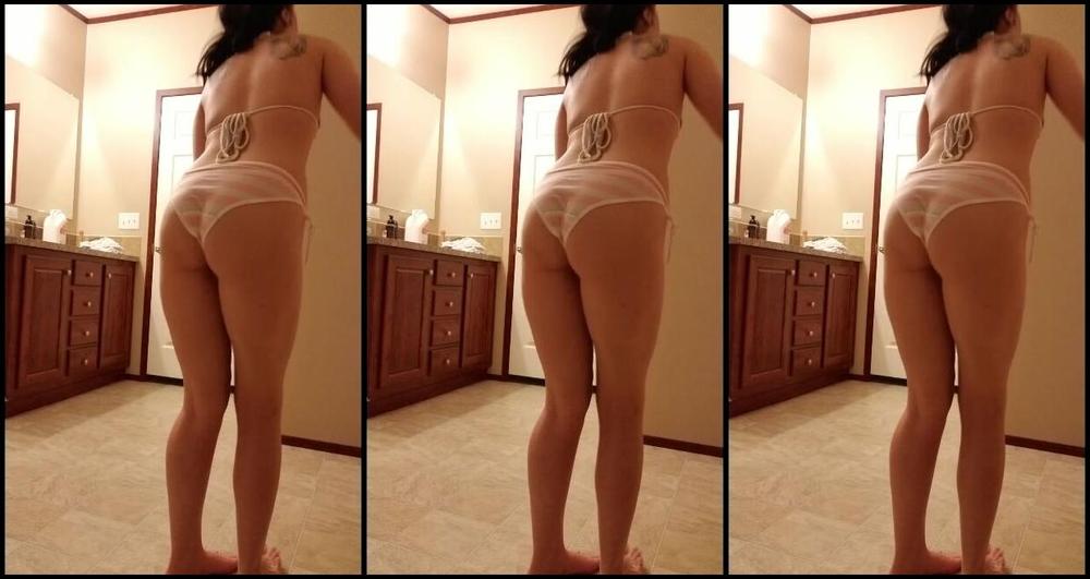 Frostyprincess I Couldnt Hold It In My Bikini