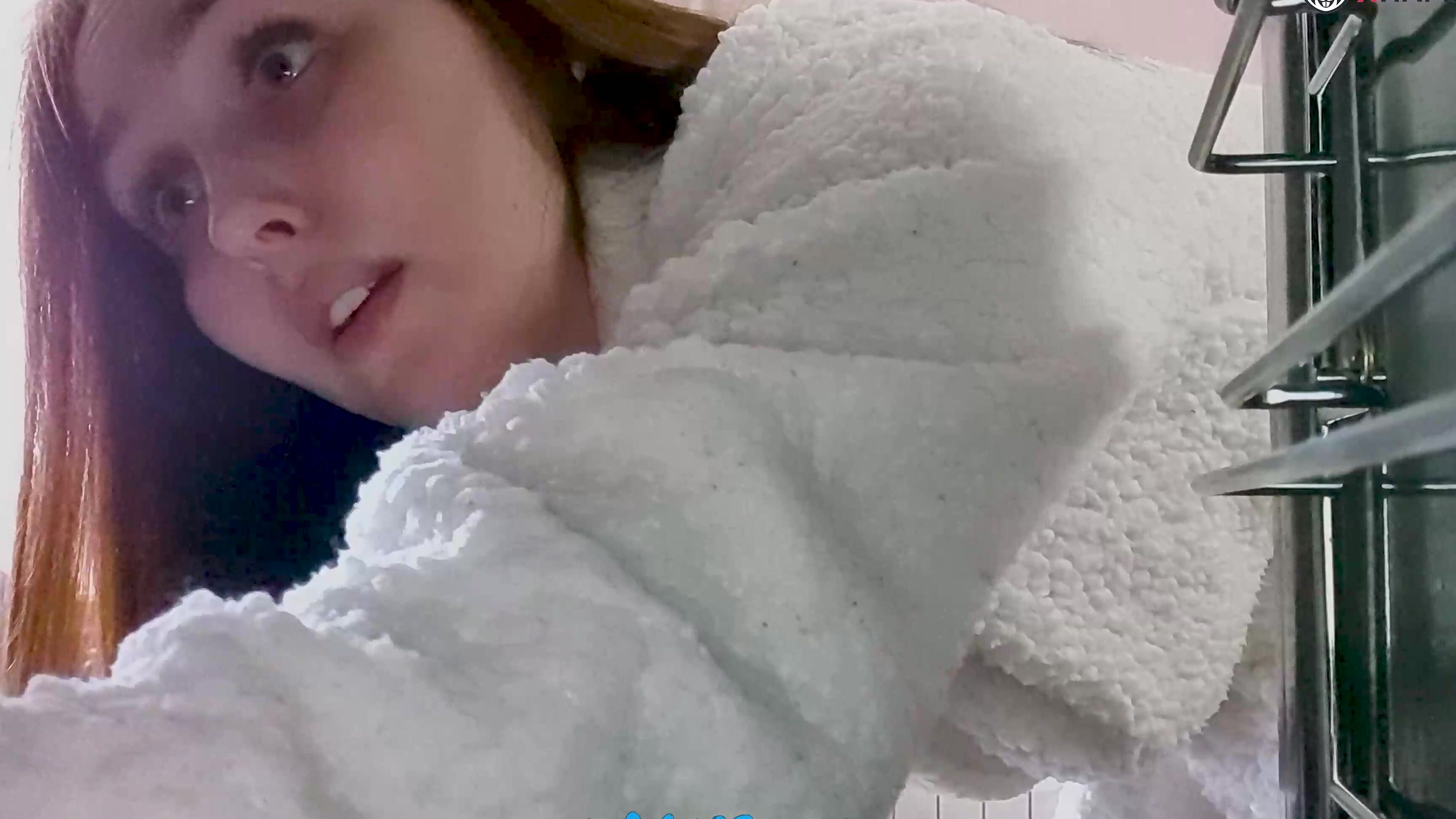 Alinarai Помоги мне пасынок, моя рука застряла в духовке. О боже, зач xhamster