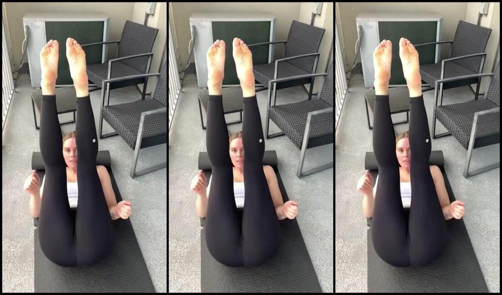 Cassidy Heat Feet Nicknamed Cassidyheatfeet Onlyfans Working On My Flexibility And Strength Lt1