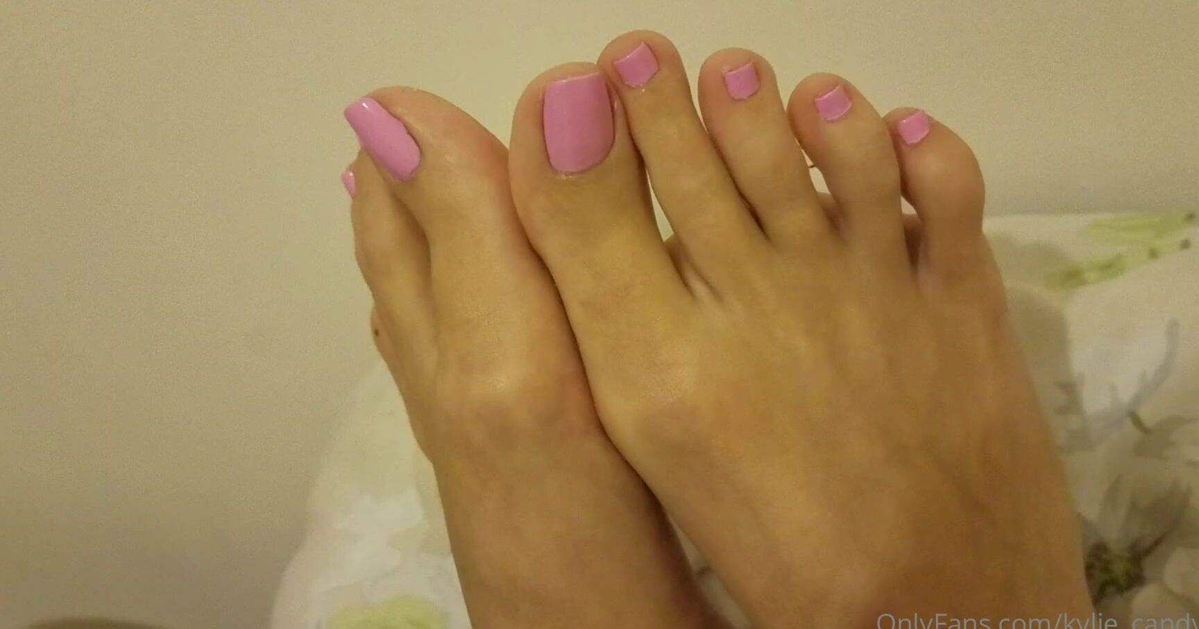 Kylie Coco Wiggles Wiggle The Most Perfect Feet