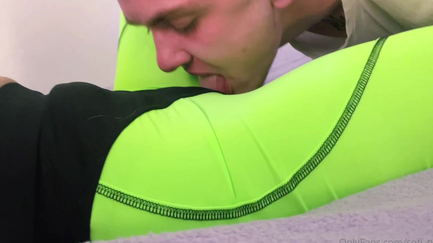 Sofi N Den He Must Do His Work Because All Slaves Must Listen Girls