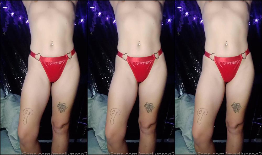 marilynroe23 28 10 2021 2259489524 my birthday is november 3rd and to celebrate  i am doing a raffle OnlyFans