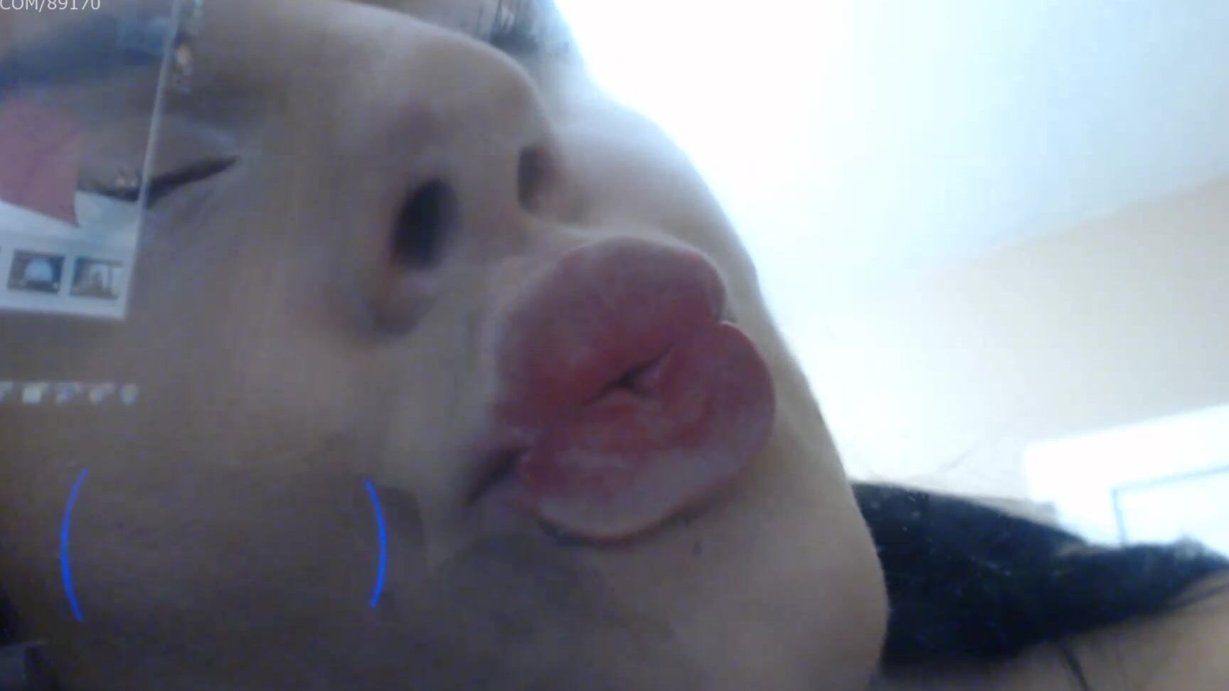 Booty U Sensual Kissing