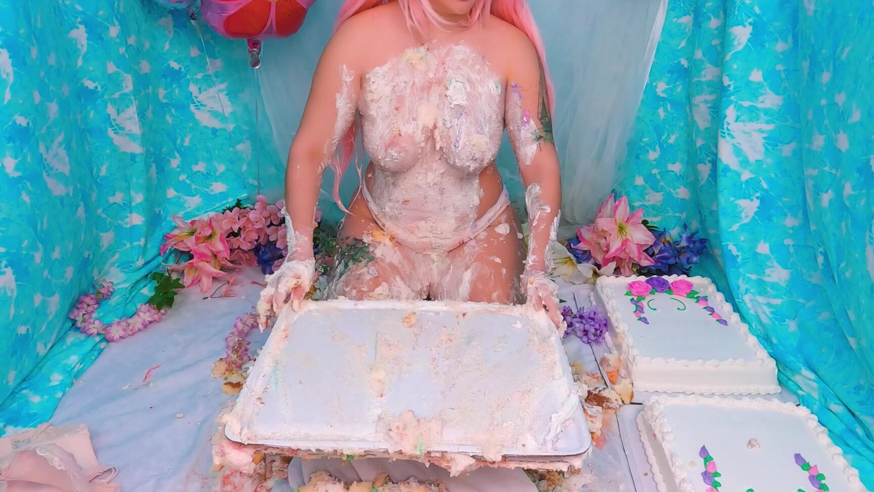 AmyFantasy Cake sitting Extravaganza Manyvids