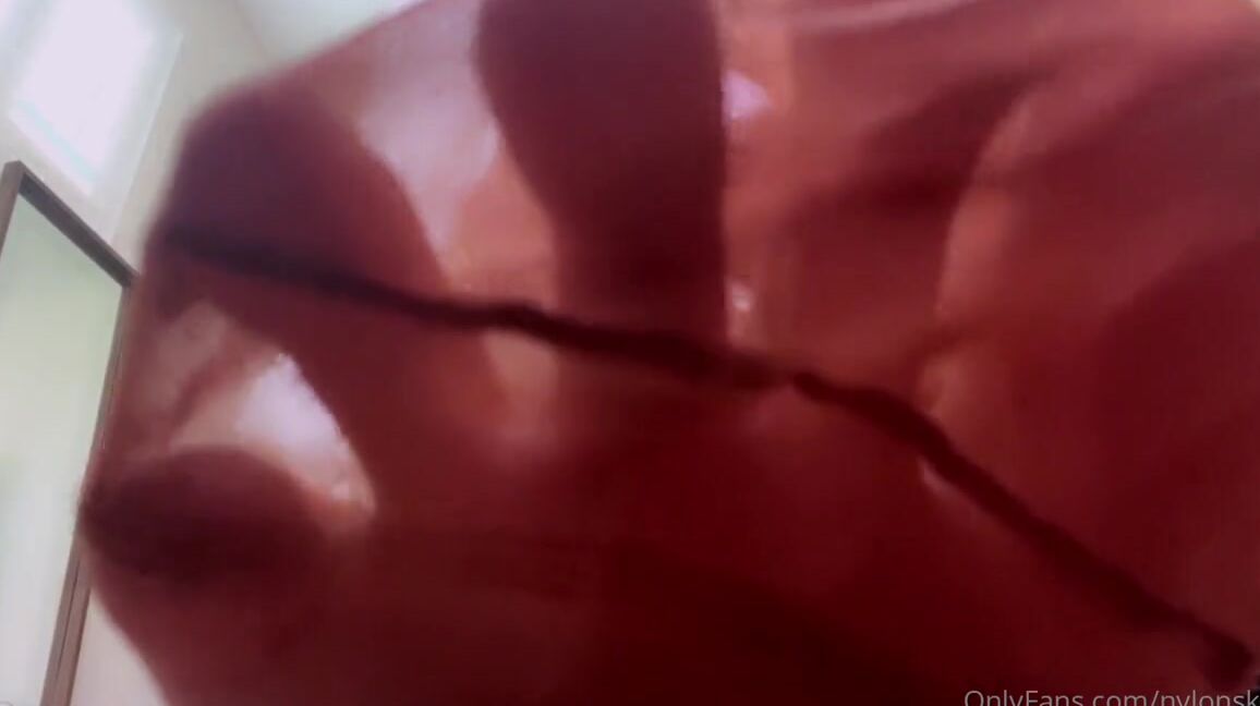 Nylonskitten Nicknamed Nylonskitten 11 21 2023 Onlyfans Video A Little Chatting Plus Taking Off My Layers After Filming My Youtube Video Today Ps Ly89