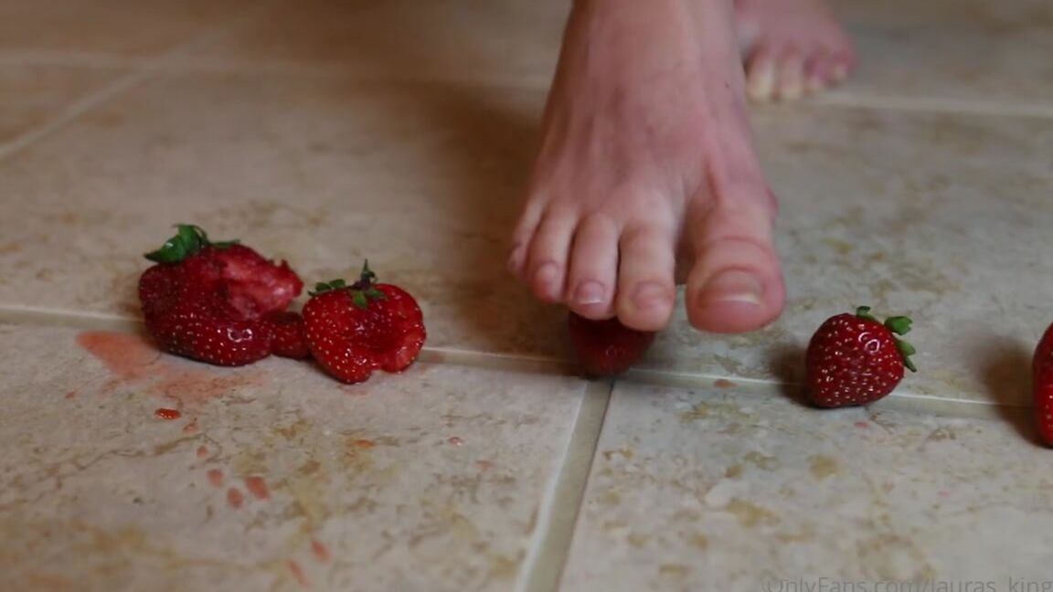 Lalalaura Nicknamed Lauras Kingdom 06 10 2024 Onlyfans Video Katies Strawberry Crush