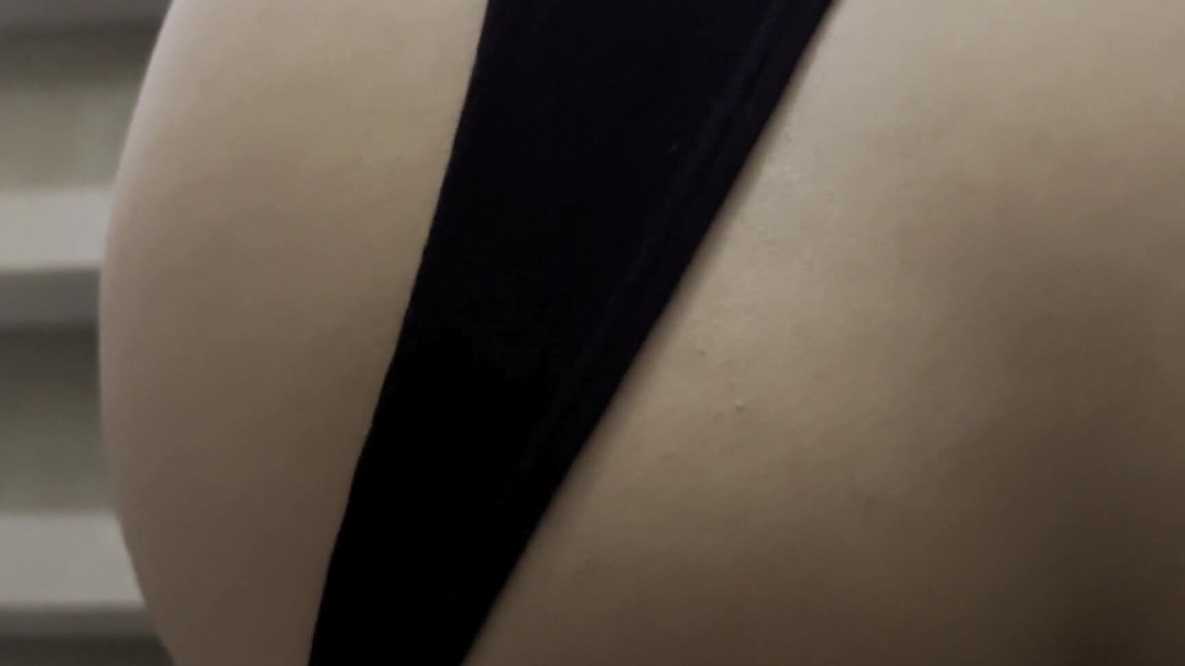 Divorced For Sex In The Stairwell And Cum In Mouth