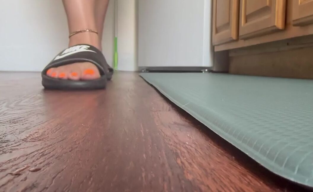 Honcho Nicknamed Thefthoncho Foot Fetish 05 22 2023 Onlyfans Video Daily Dose