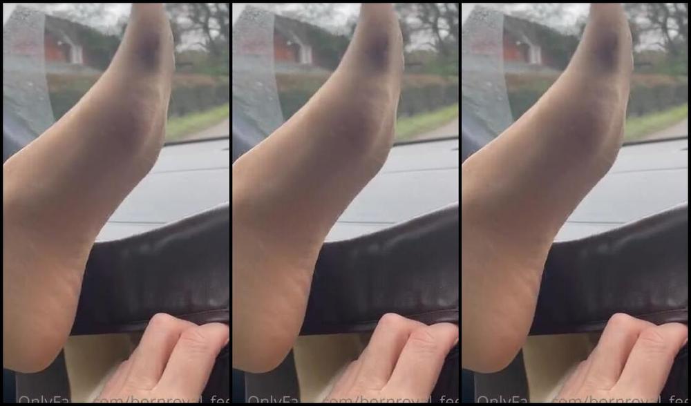 Bornroyal Feet Onlyfans I Like Teasing My Driver When He Is Driving My Feet Have Been In Boots And I Want To Remove My Boot