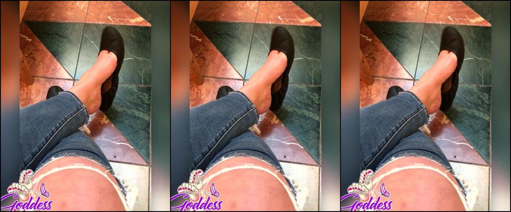 Goddessmiia I Went To The Mall Yesterday To Do Some Shopping And P