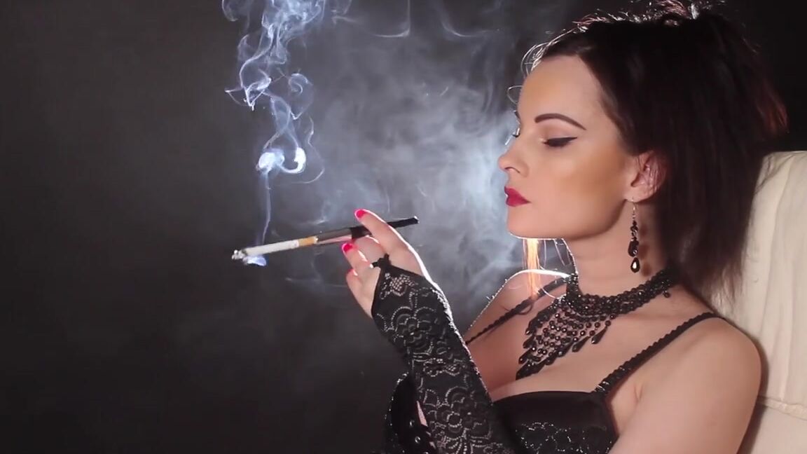 Abbiecat Onlyfans Sensual Elegant Smoking Sensual Smoking In A Special Way Wearing Black Lace Gloves Nice Jewells Slow
