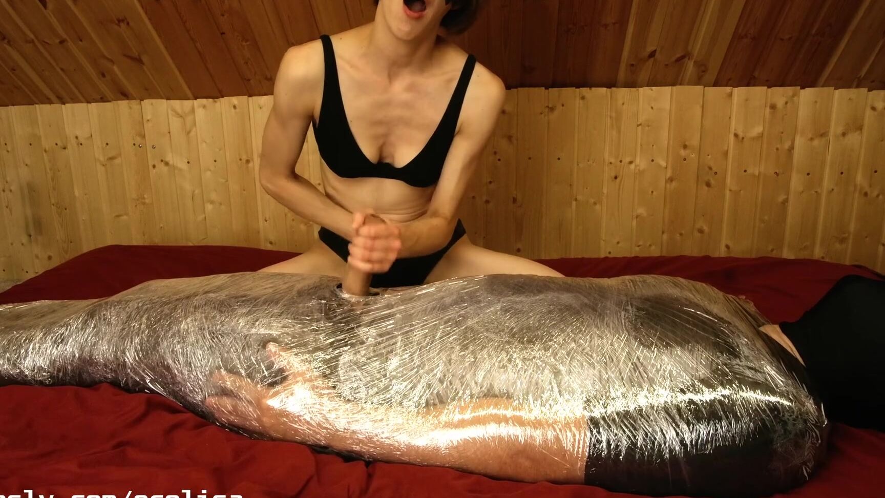 Я Завернул Своего Раба В Полиэтиленовую Пленку Подрочил Ему И Пытал И Я Сам Дважды Приходил Pornhub Com