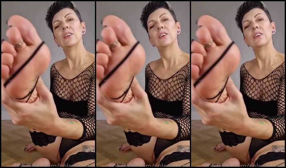 Solesmad Fetish Queen Aka Solesmadvip Onlyfans Mmmmmmm I Love Suck My Toes And My Heels For You Babys