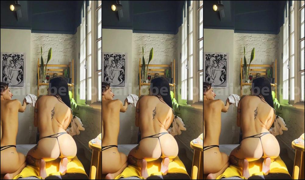 Lalirobertson 3226211117 03 09 2024 Her Kisses Made Me Wet