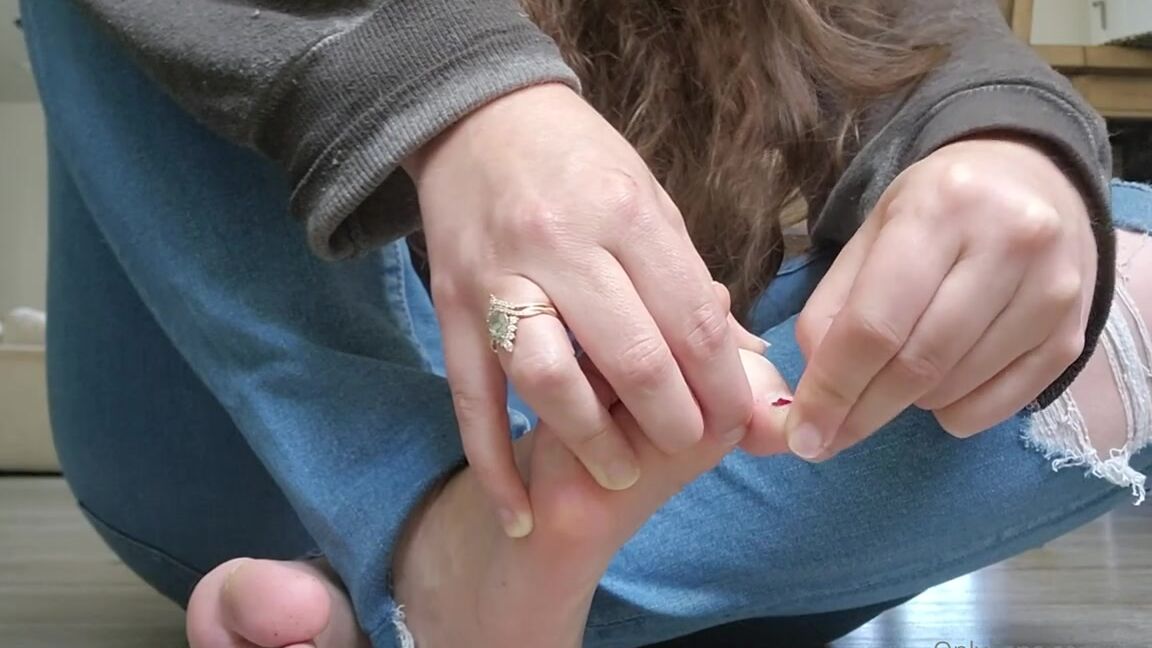 Lisaasmr Onlyfans Chipping Nail Polish No Talking Asmr