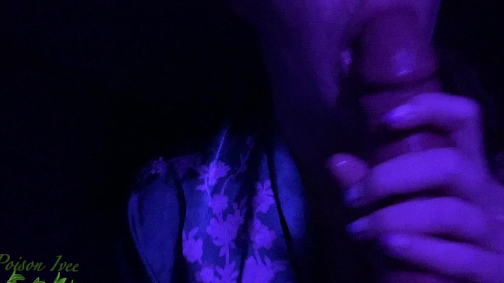 Poison Ivee Late Night Blowjob