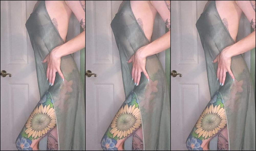 Inkbabyjae 2832727797 04 09 2023 What A Lovely Dress I Feel So Beautiful