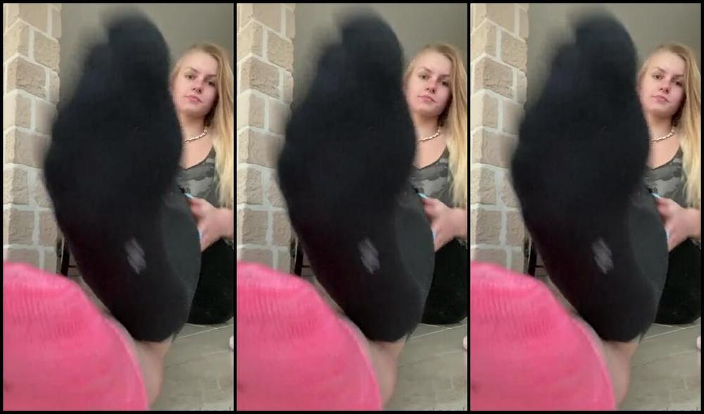 Emmysfeetandsocks Aka Emmyfeetandsocks Onlyfans Day One With My New Project And They Re Pretty Sweaty For Day 1 But That S Nothing Knew Coverp