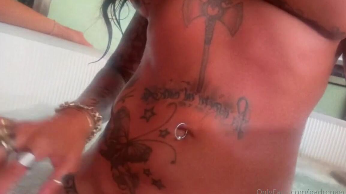 Mistress Desideria Godiva Nicknamed Padronagodiva 06 27 2023 Onlyfans Video Giochini Erotici In Acqua