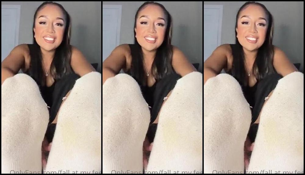 Feetangel Nicknamed Fallatmyfeet Foot Fetish 08 12 2023 Onlyfans Video Inhale The Smell From My Sweaty Gym Socks And Lick The Sweat Off My Toes You