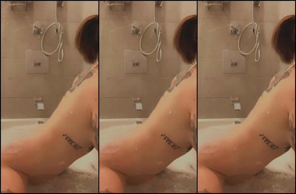 Ihatelaika 83989486 11 10 2019 Playtime In The Bathtub