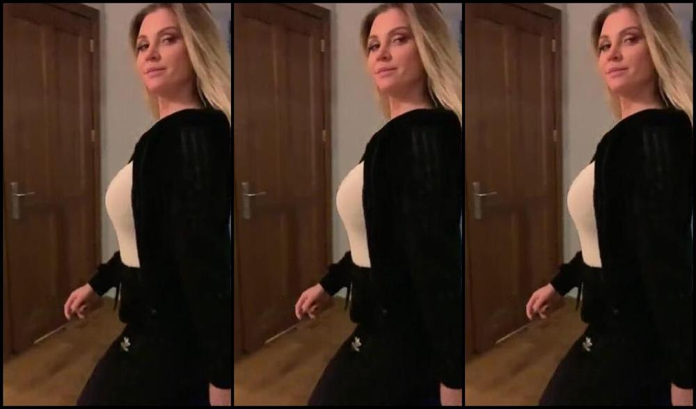 Liara Sin Onlyfans Part I Came Back From The Gym My Socks Are Very Sweaty