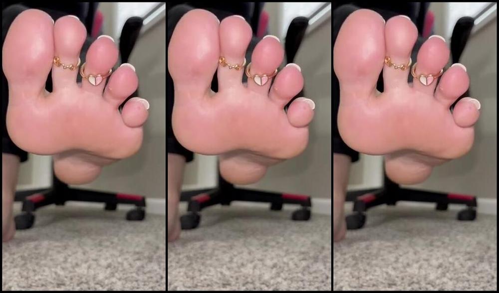 Ivy S Feet Nicknamed Footivy Foot Fetish 06 21 2023 Onlyfans Video Toe Ring Try On From My Last Set Thinking Its About Time To Order More
