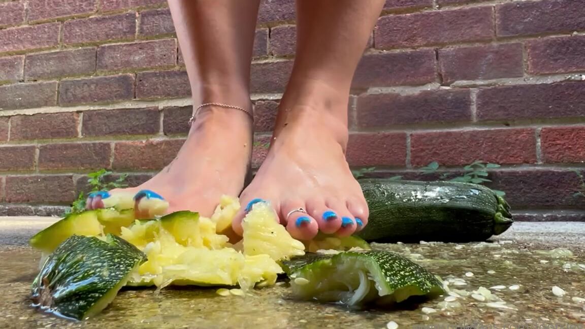 Footsiegalore Onlyfans Messy Monday This Sounds Amazing While I Jump All Over It And Stamp My Feet So Hard I Crushed